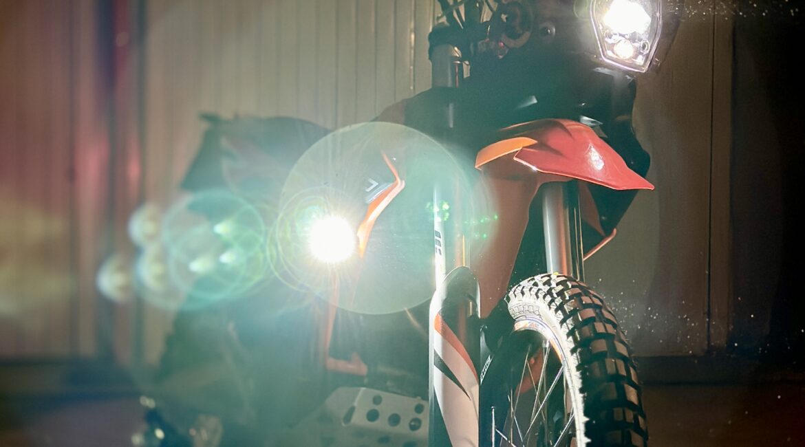 Fari aggiuntivi KTM 690 Enduro Ricky The Road